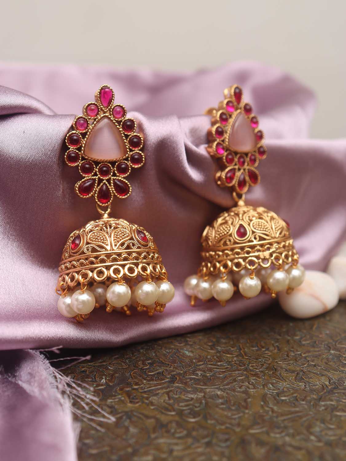 Golden Grace Earrings - Elevate Your Style with our Exclusive Designs - Lightweight and Trendy for Any Occasion. - Luxurion World