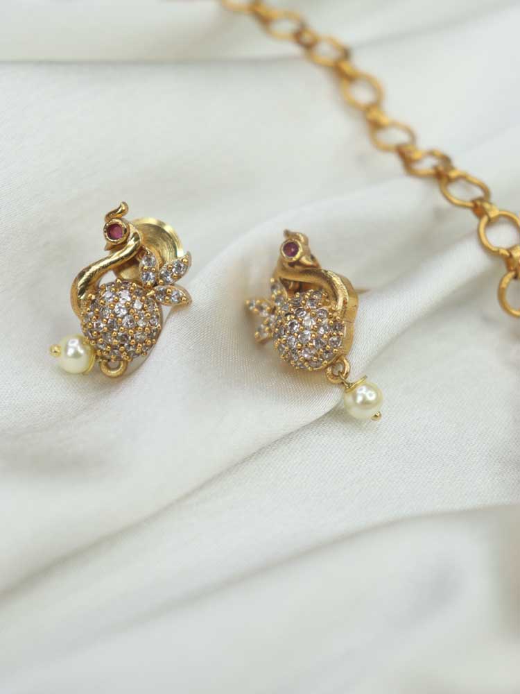 Luxurionworld's Golden Elegance Necklace Set - Elevate Your Style - Luxurion World