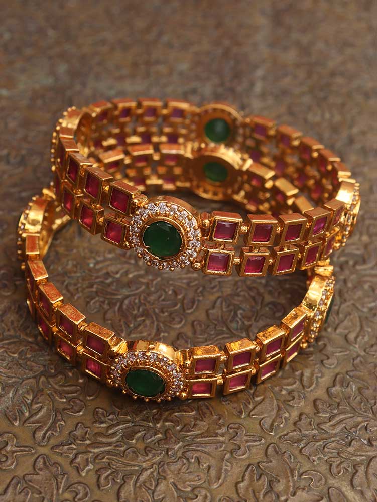 Luxurion World's Elegant Details Bangles - Add Timeless Charm to Your Traditional Outfit - Embrace the Emotional Connection of Indian Jewelry. - Luxurion World