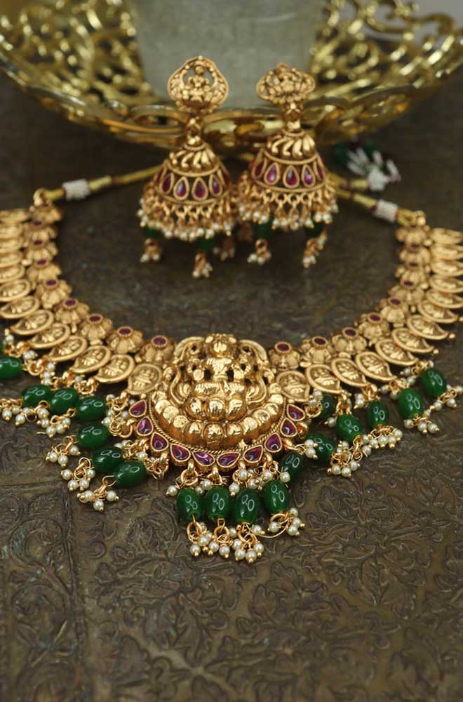 Shop Luxurionworld's Golden Elegance Necklace Set - Elevate Your Style - Luxurion World