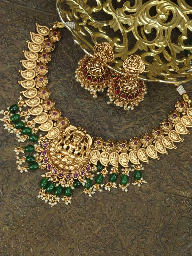 Shop Luxurionworld's Golden Elegance Necklace Set - Elevate Your Style - Luxurion World