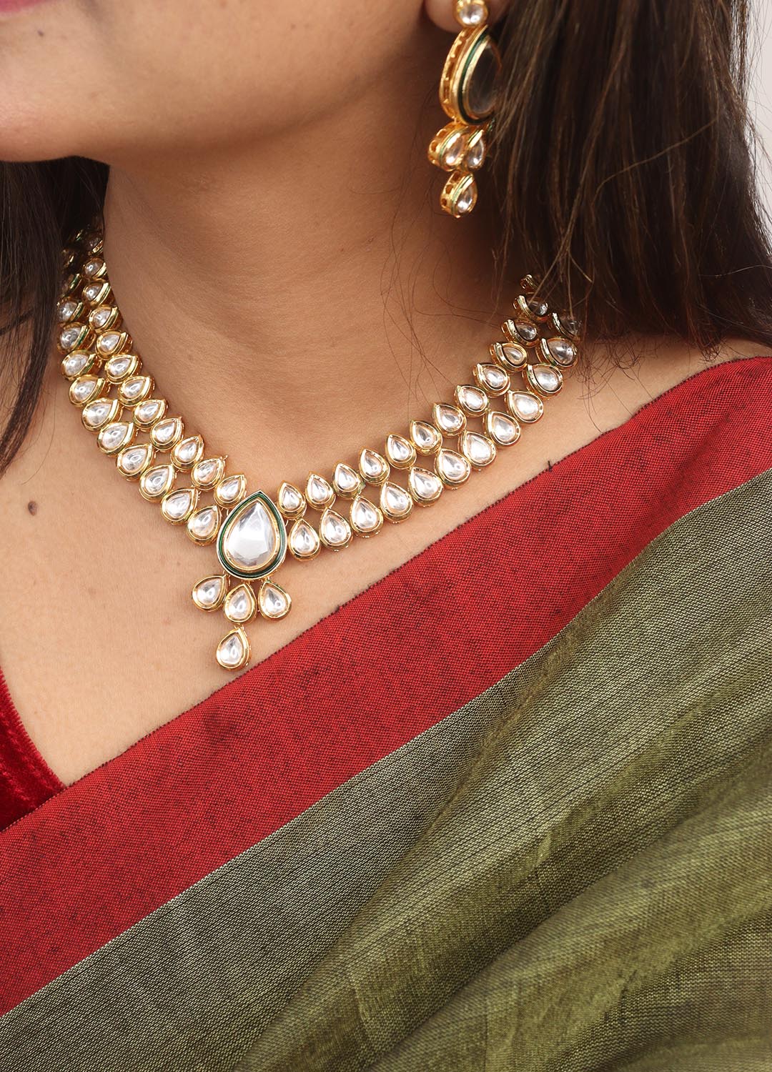 Golden Grace - Elevate Your Style with Luxurionworld's Exclusive Necklace Set - Perfect for Any Occasion! - Luxurion World
