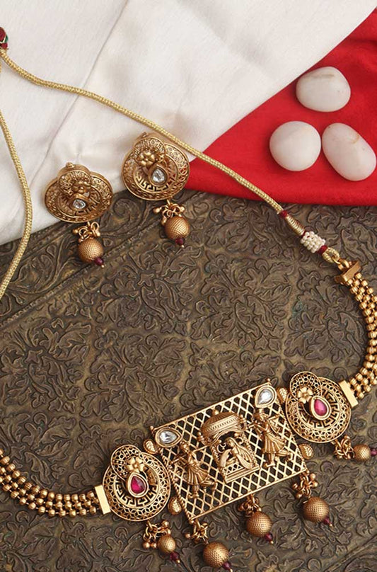 Regal Charm: Luxurionworld's Exclusive Necklace Set for Elegant Occasions - Luxurion World