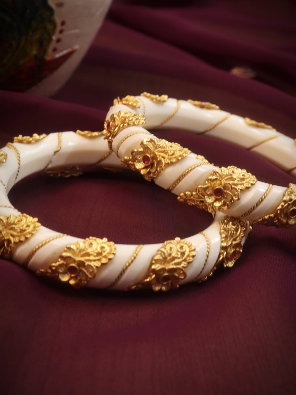 Golden Rajwadi Chuda Bangles - Luxurion World