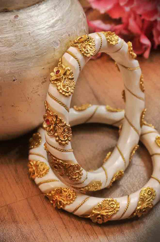 Golden Rajwadi Chuda Bangles - Luxurion World