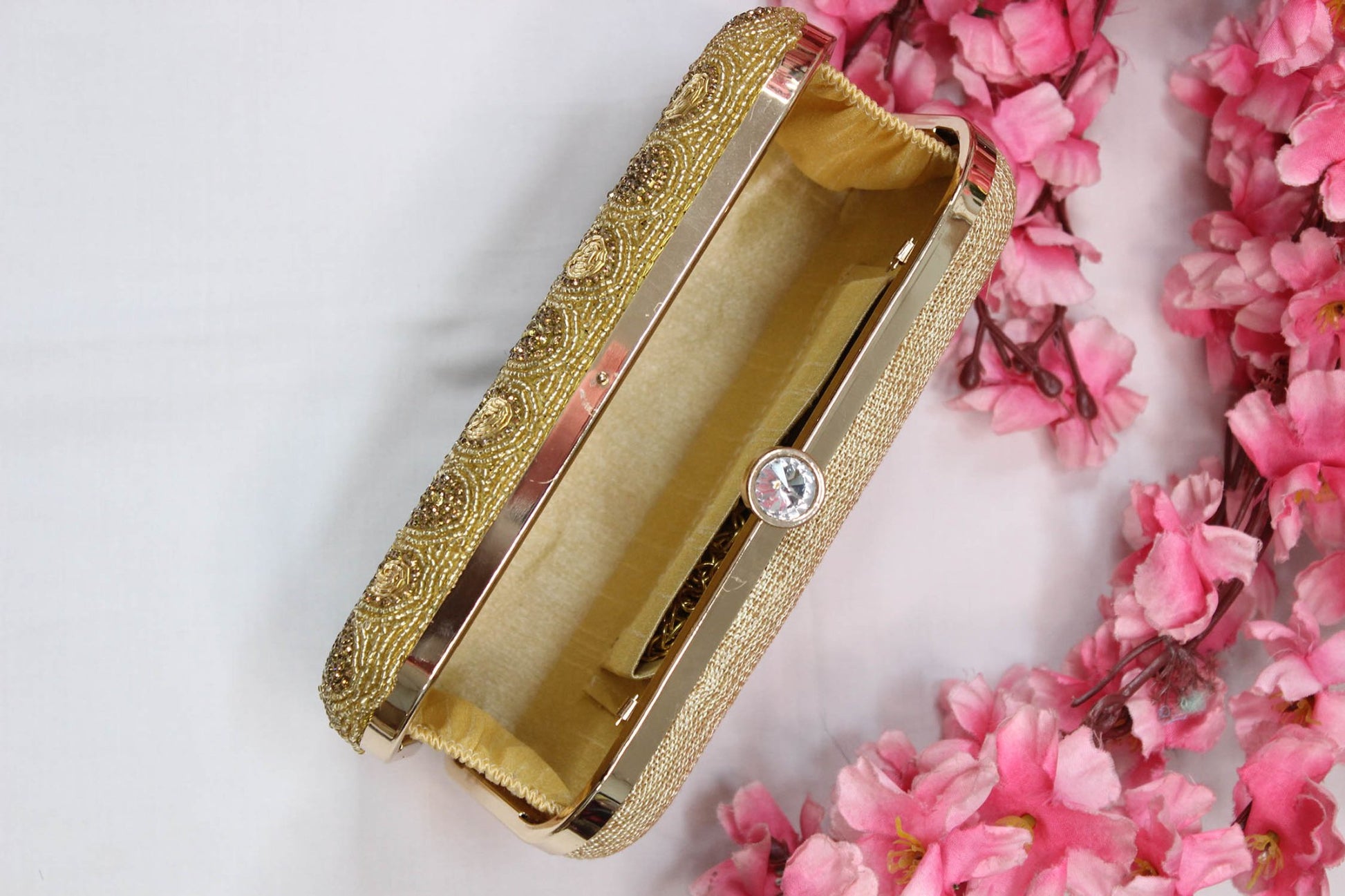 Exclusive Clutch Sling Bags for Elevated Style - Golden Sparkle - Luxurion World