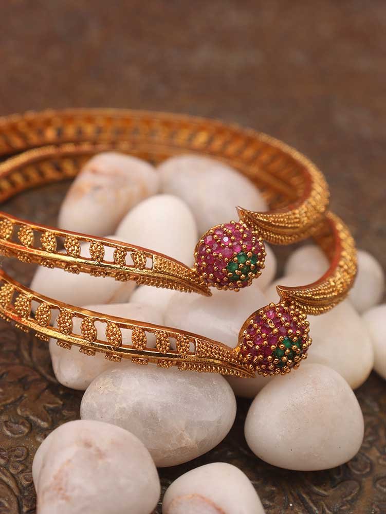 Indian Charm Bangles - Elevate Your Traditional Outfits with Elegance and Emotion - Add a Touch of Positivity to Every Occasion - Luxurion World
