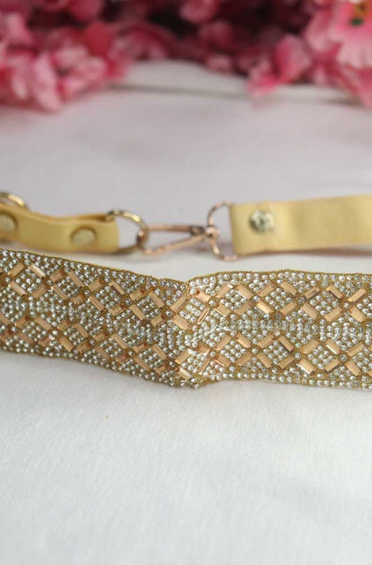 Stone Artisan for Traditional Belt Work - Expert in Crafting Authentic Designs - Luxurion World