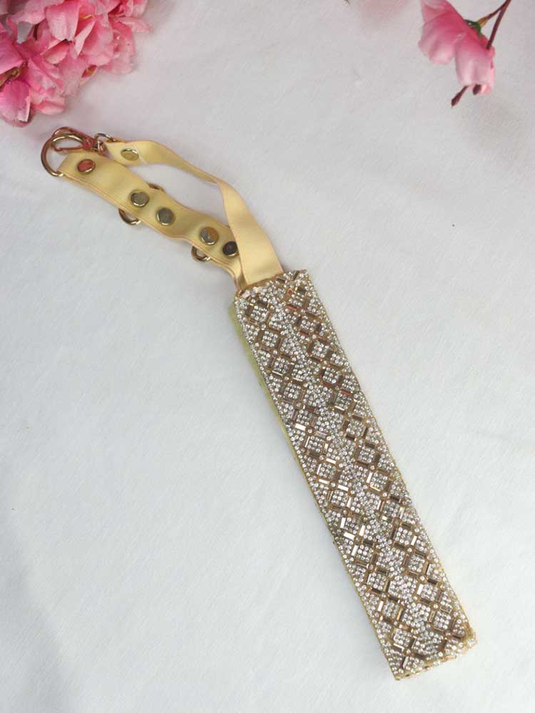 Stone Artisan for Traditional Belt Work - Expert in Crafting Authentic Designs - Luxurion World