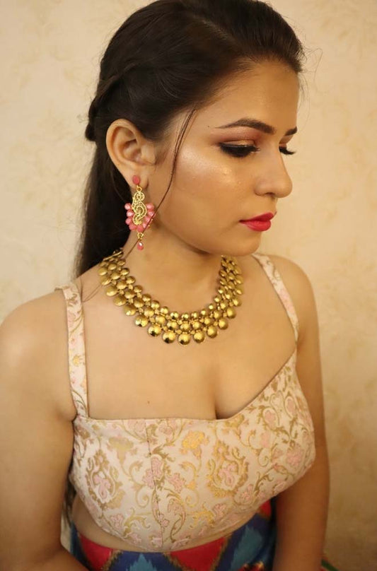 Golden Grace Necklace Set - Elevate Your Style with Exclusive Design and Delicate Details - Luxurion World