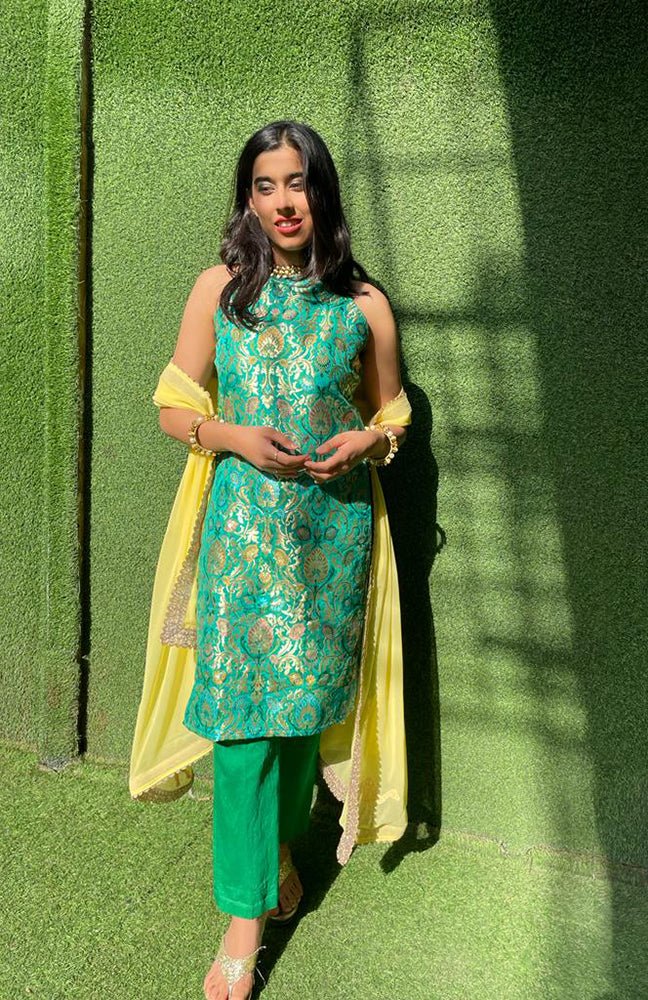 Green Banarasi kim khwab kurti and chanderi silk pant with trendy Georgette dupatta