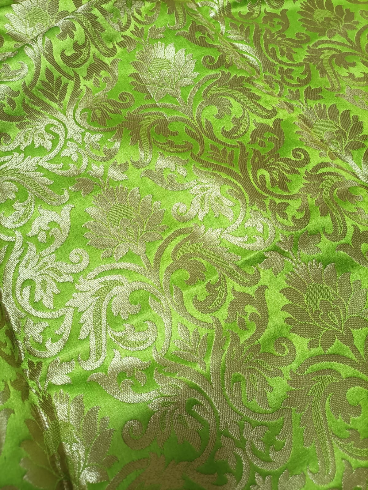 Green Banarasi Kimkhwab Silk Fabric  ( 1  Mtr ) - Luxurion World