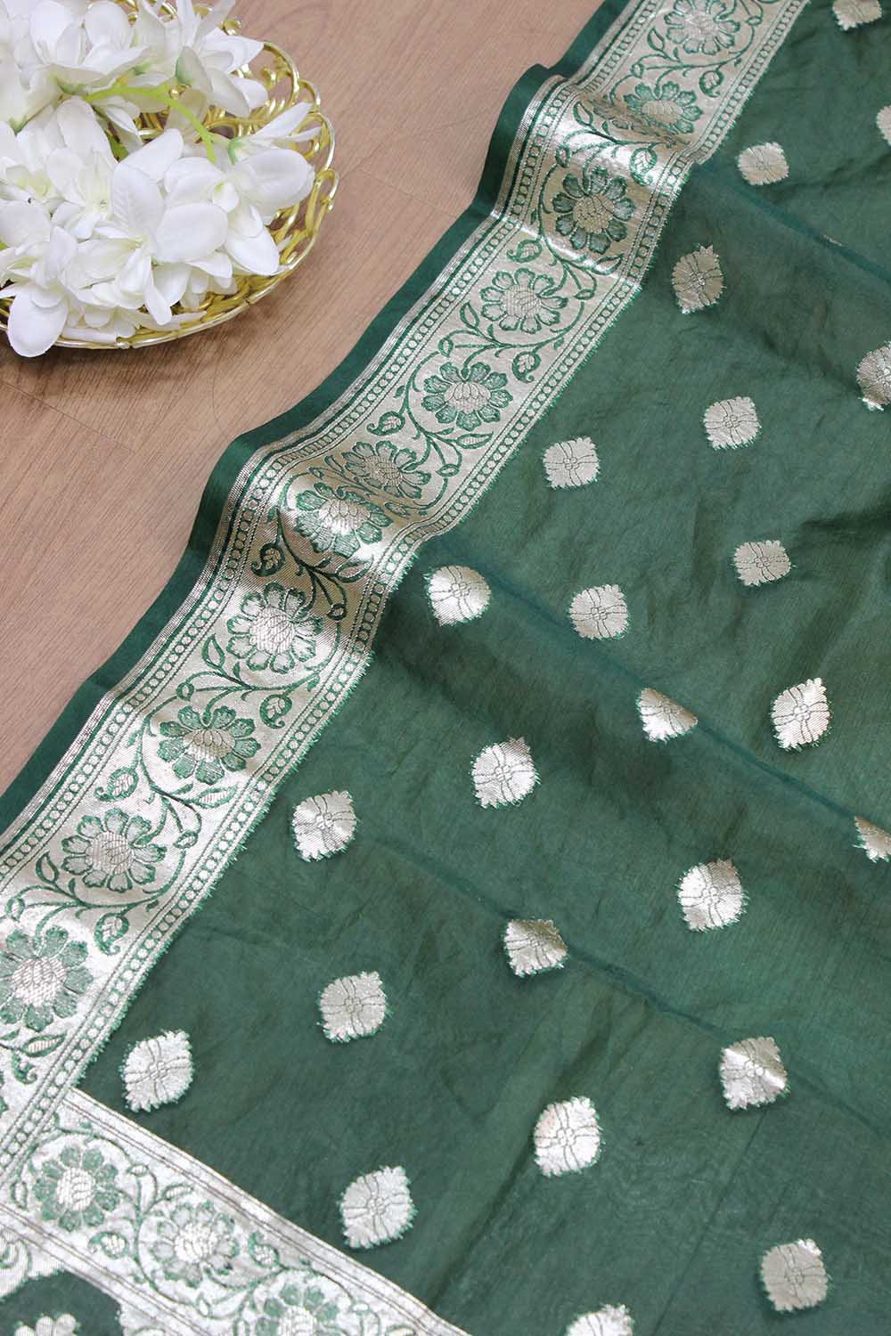 Stylish Green Banarasi Organza Dupatta - Perfect for Any Occasion! - Luxurion World