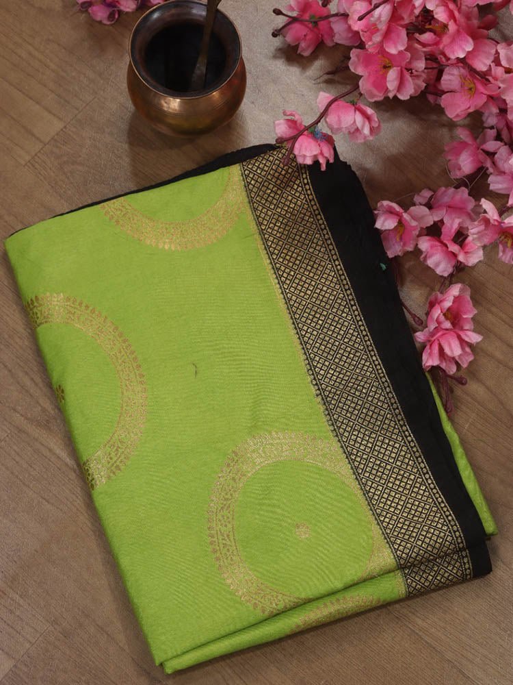 Green Banarasi Silk Dupatta: Ethnic Elegance at its Best! - Luxurion World