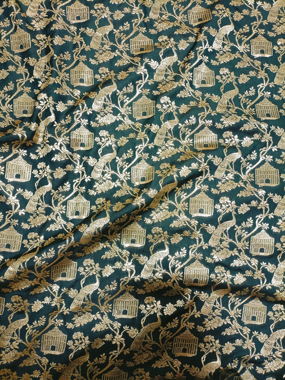 Green Banarasi Silk Fabric ( 1 Mtr) - Luxurion World