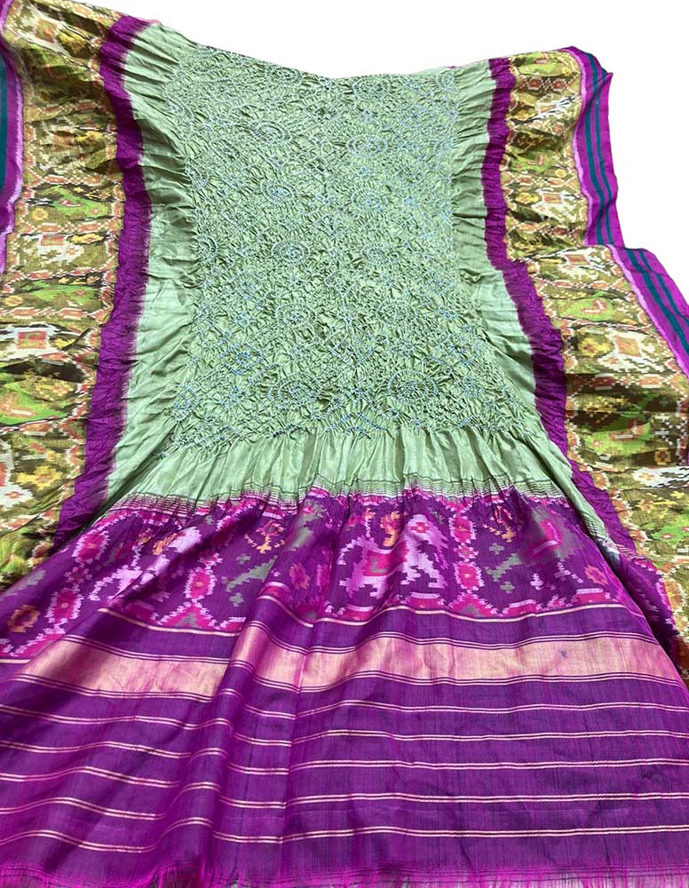 Green Bandhani Single Ikat Patola Pure Silk Dupatta - Luxurion World