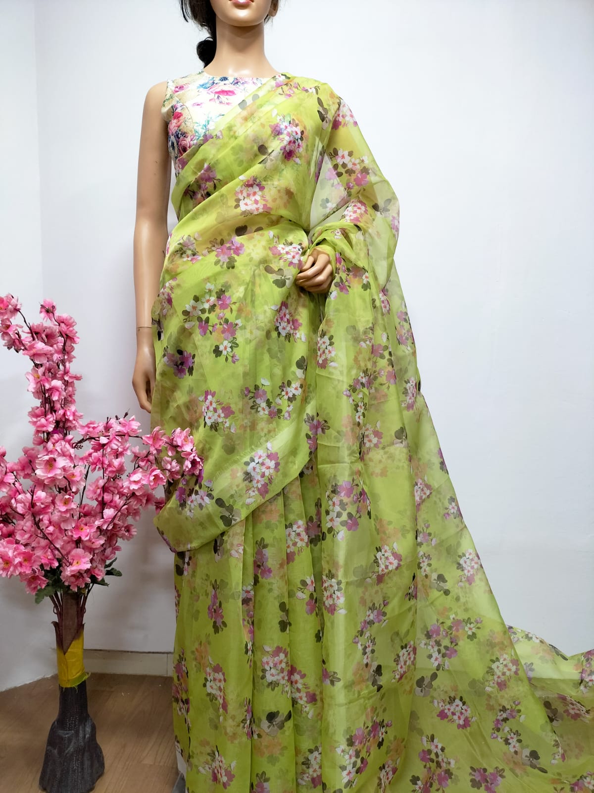 Green Digital Printed Organza Silk Floral Design Saree - Luxurion World