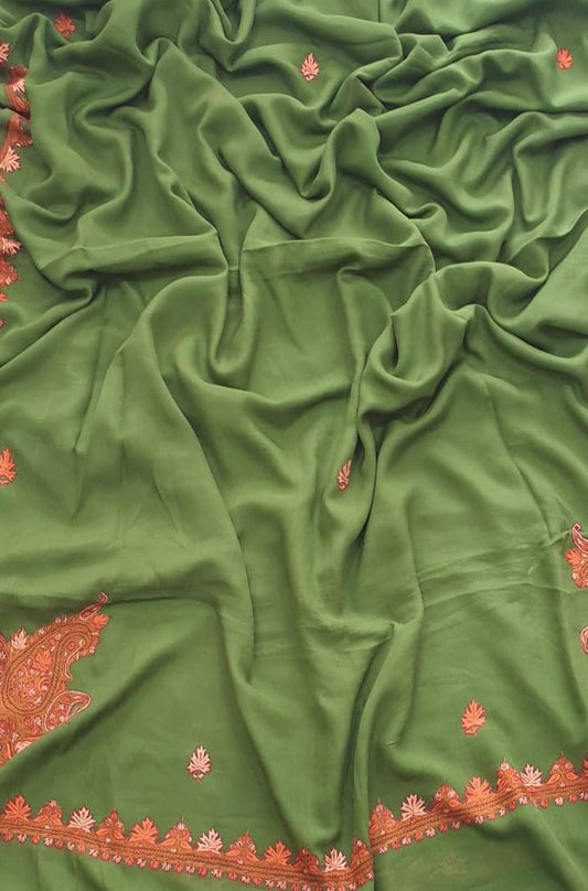 Green Embroidered Kashmiri Sozni Work Crepe Flower Design Saree