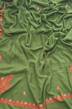 Green Embroidered Kashmiri Sozni Work Crepe Flower Design Saree - Luxurion World