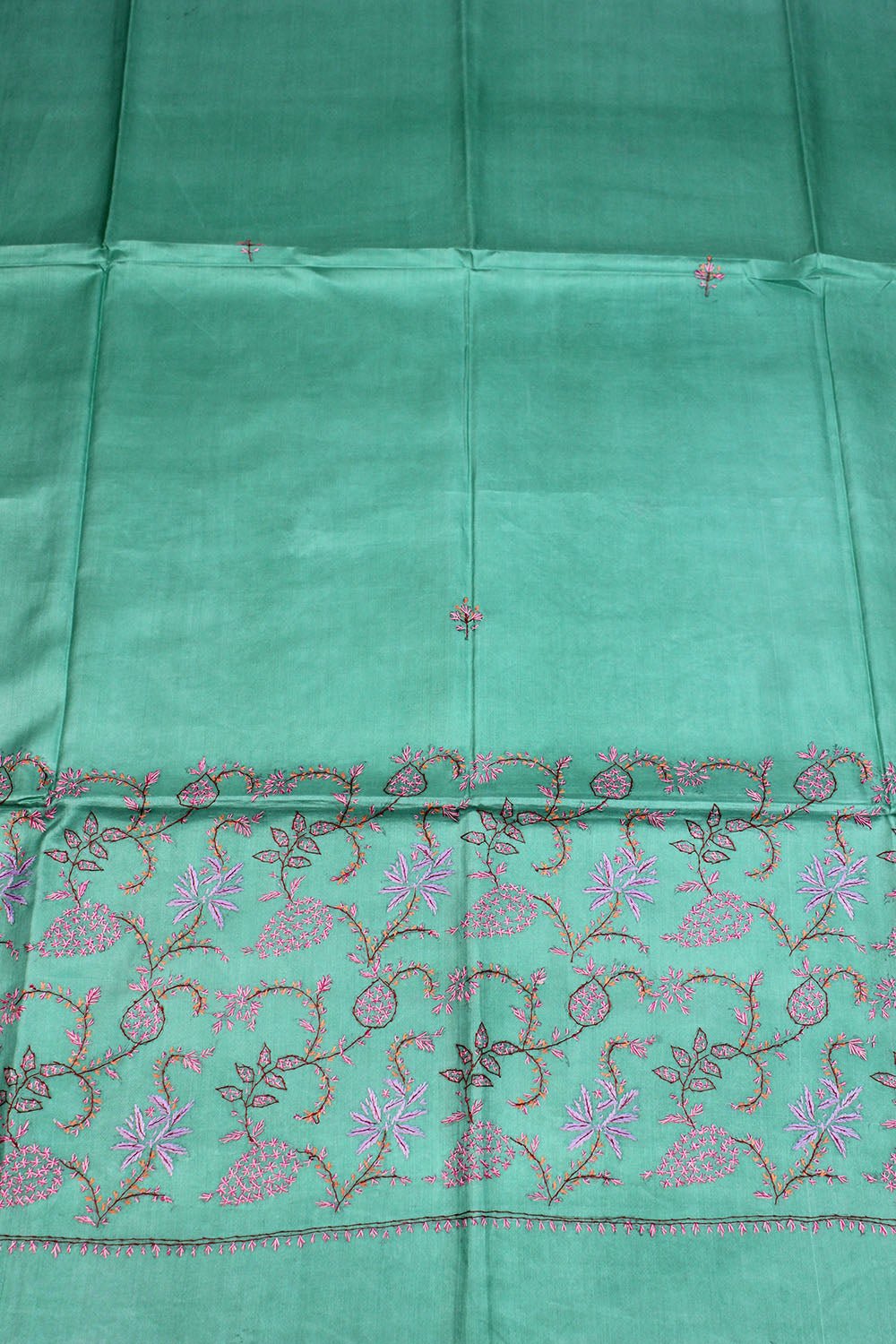 Green Embroidered Kashmiri Sozni Work Pure Silk Saree - Luxurion World
