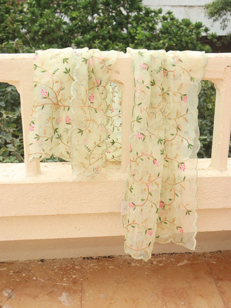 Green Embroidered Trendy Organza Dupatta With Scalloped Border