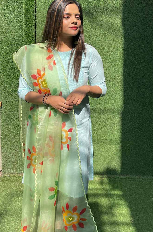 Green Hand Painted Organza Silk Scalloped Border Dupatta - Luxurion World