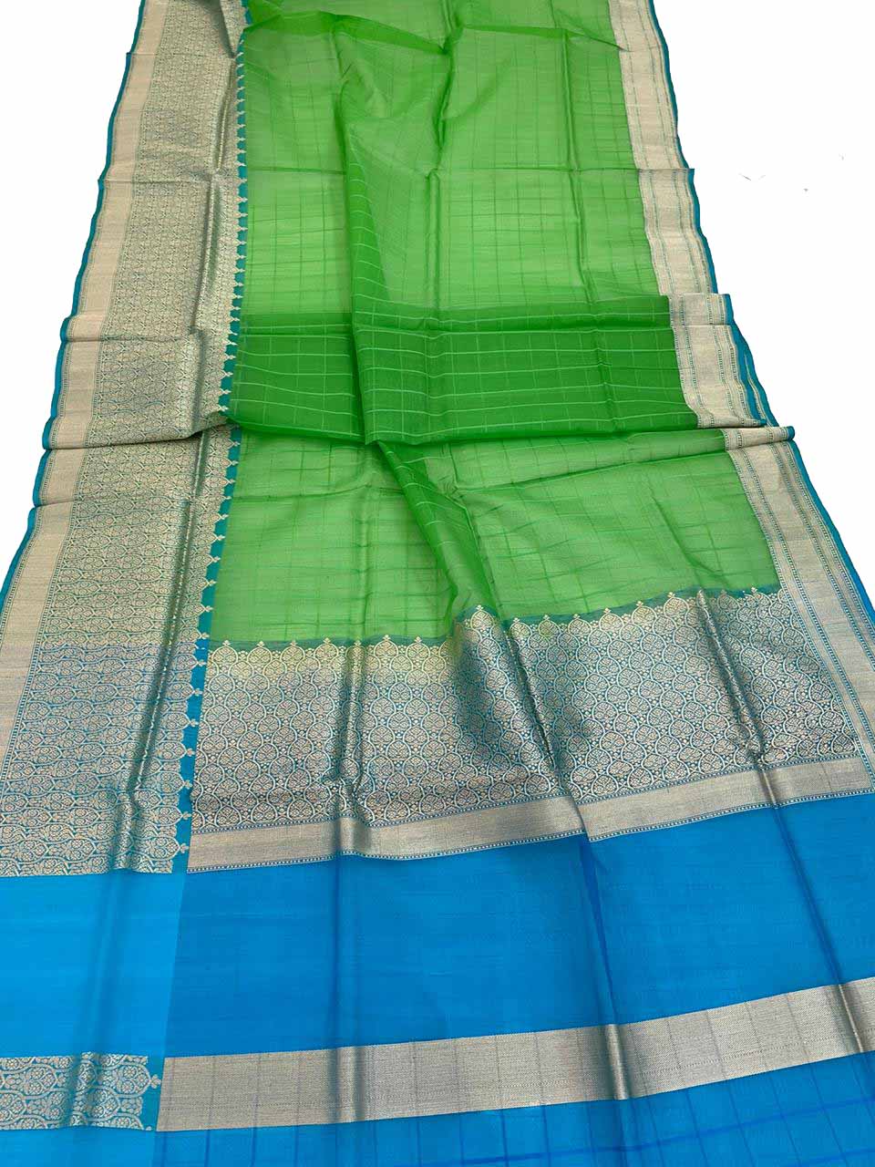 Green Handloom Banarasi Kora Organza Silk Saree Luxurionworld