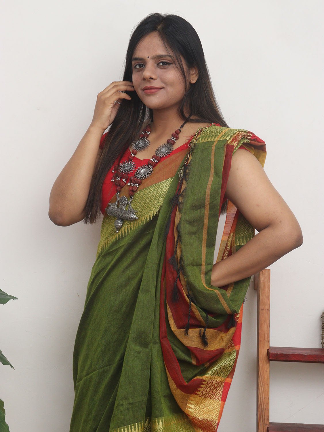 Green Handloom Plain Bengal Cotton Saree - Luxurion World
