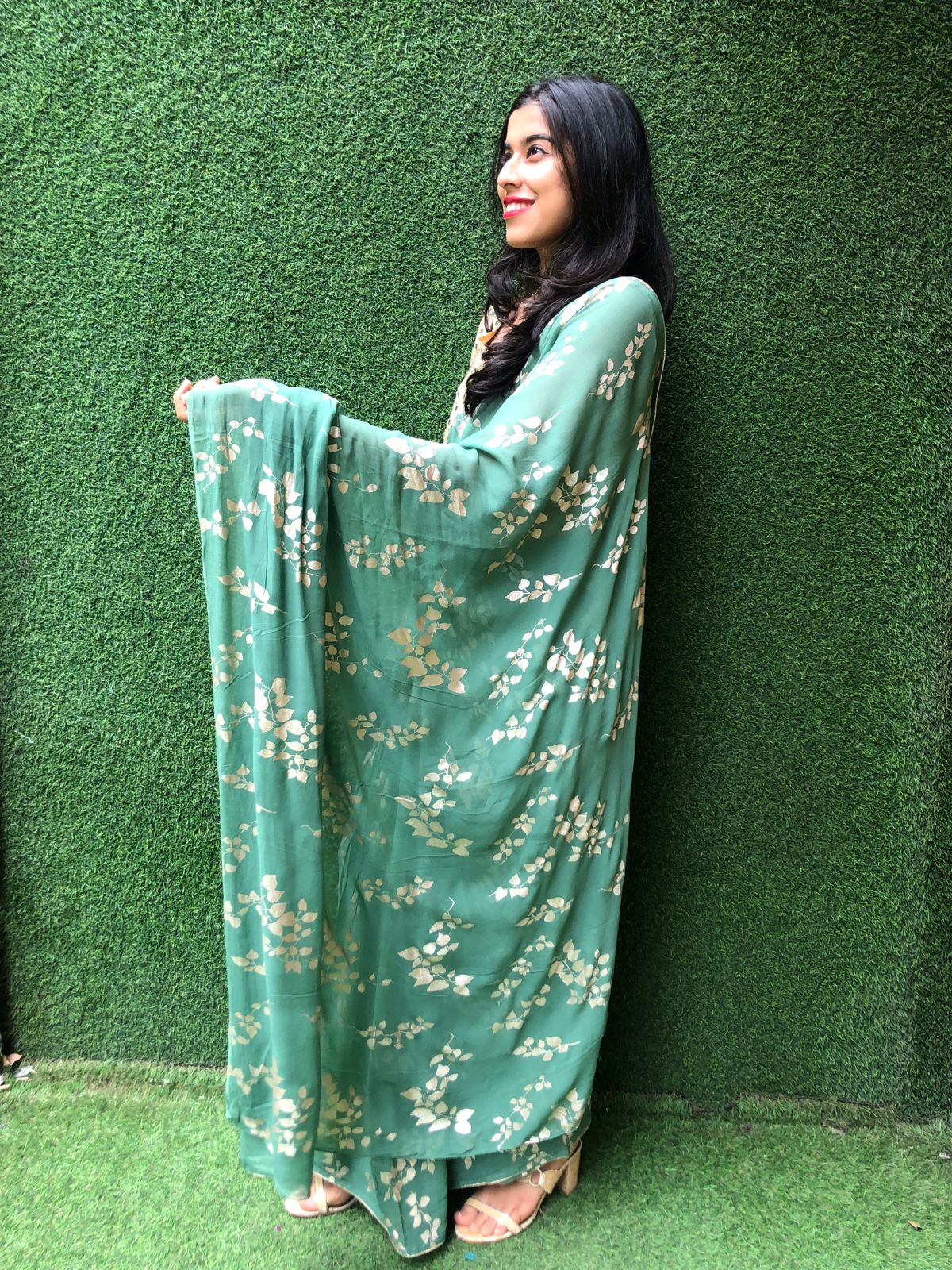Green Trendy Foil Print Georgette Saree - Luxurion World