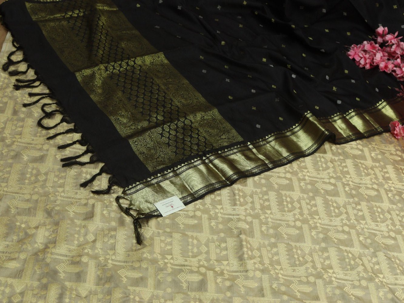 Grey Banarasi Pure Katan Silk Suit With Black Kanjeevaram Pure Silk Dupatta - Luxurion World