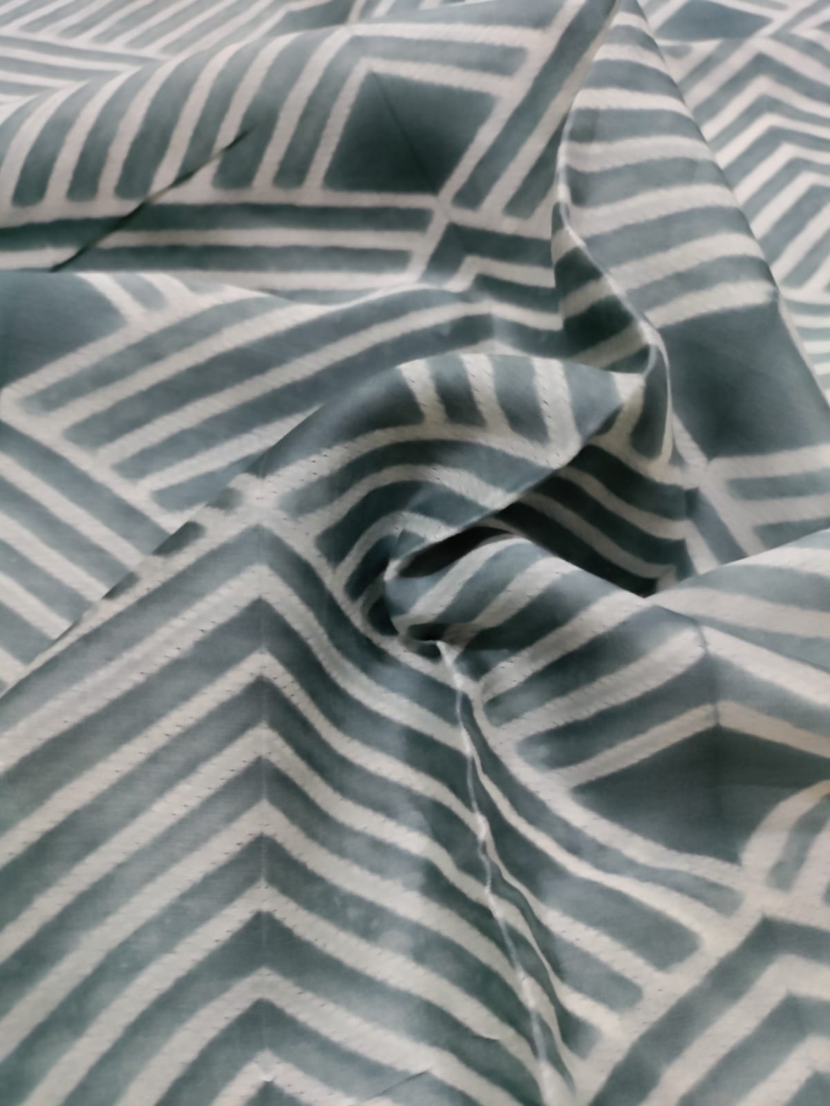 Grey Shibori Cotton Silk Fabric ( 2.5 Mtrs ) - Luxurion World