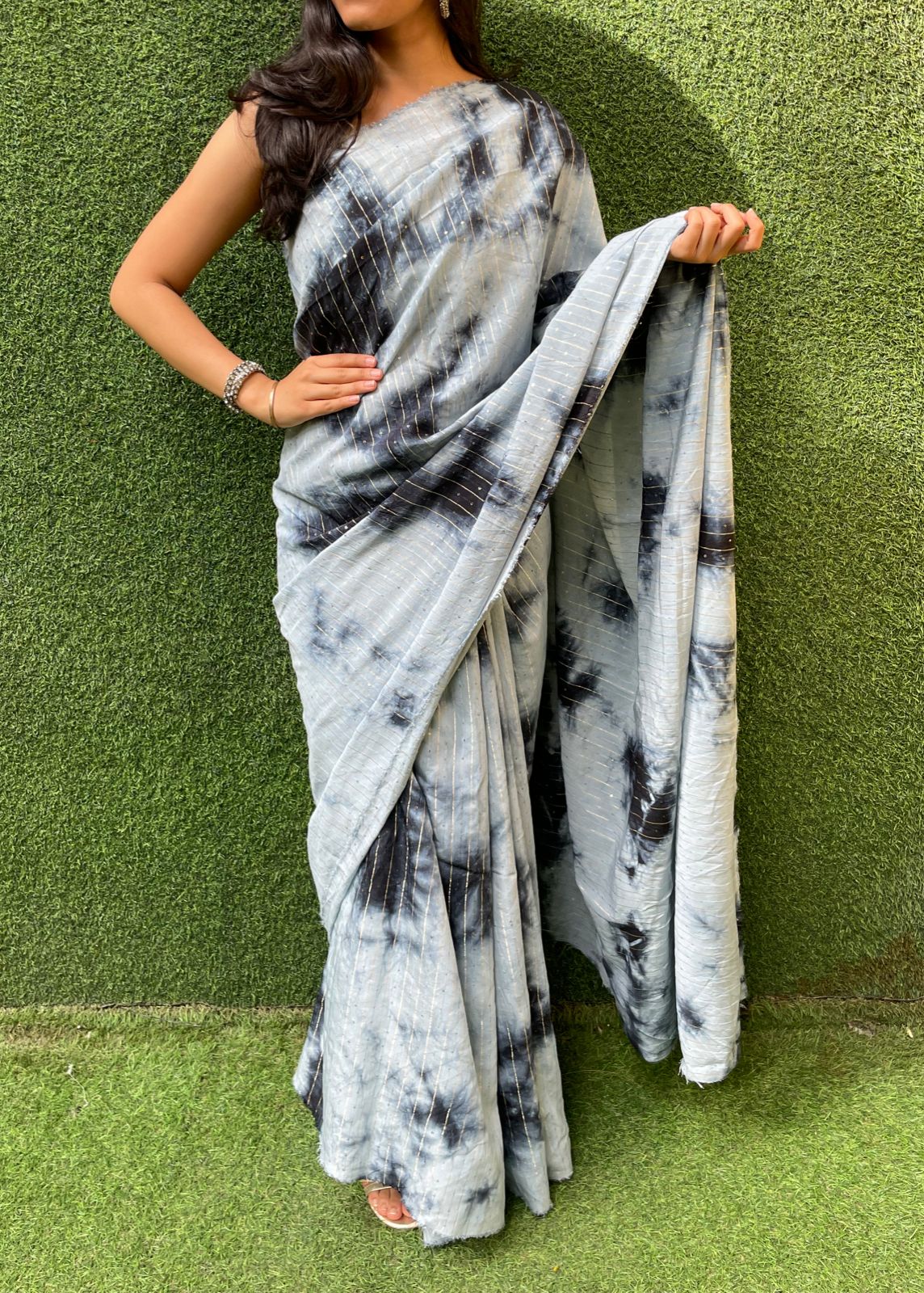 Grey Trendy Cotton Silk Tie & Dye Saree - Luxurion World