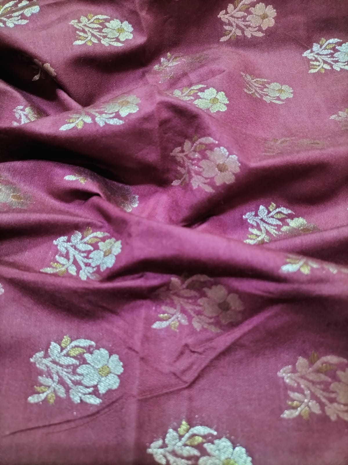 Maroon Banarasi Silk Fabric ( 0.5 Mtr) - Luxurion World