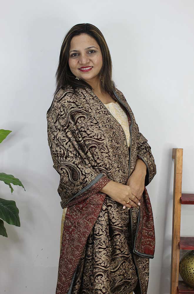 Maroon Embroidered Trendy Velvet Dupatta - Luxurion World