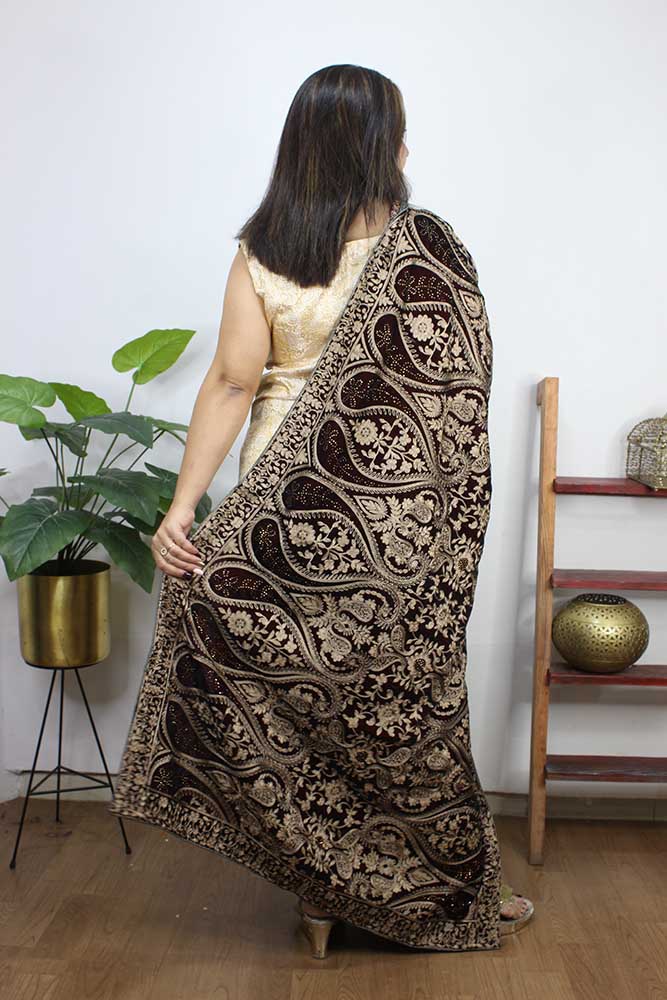 Maroon Embroidered Trendy Velvet Dupatta - Luxurion World