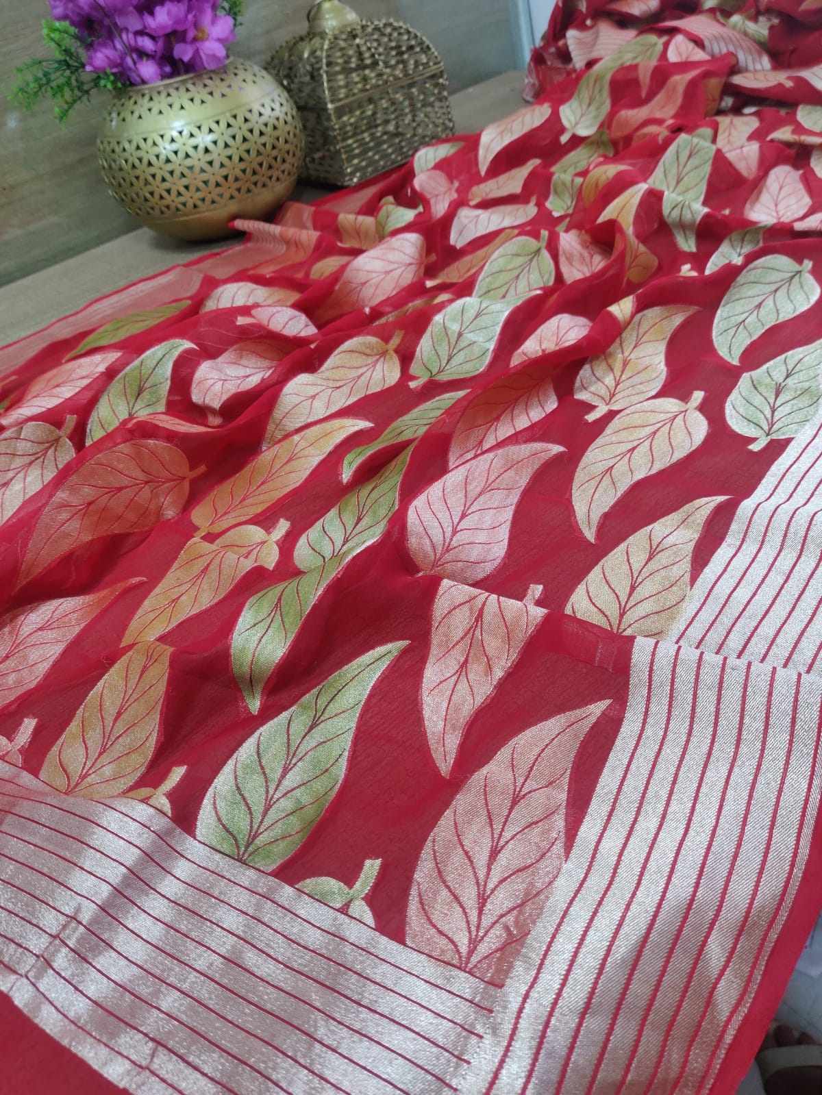 Maroon Handloom Banarasi Brush Dye Pure Georgette Dupatta - Luxurion World