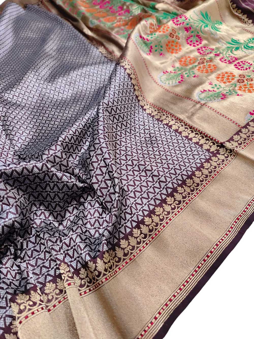 Maroon Handloom Banarasi Pure Katan Silk Kadwa Saree - Luxurion World