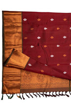 Maroon Handloom Kanjeevaram Pure Silk Saree - Luxurion World