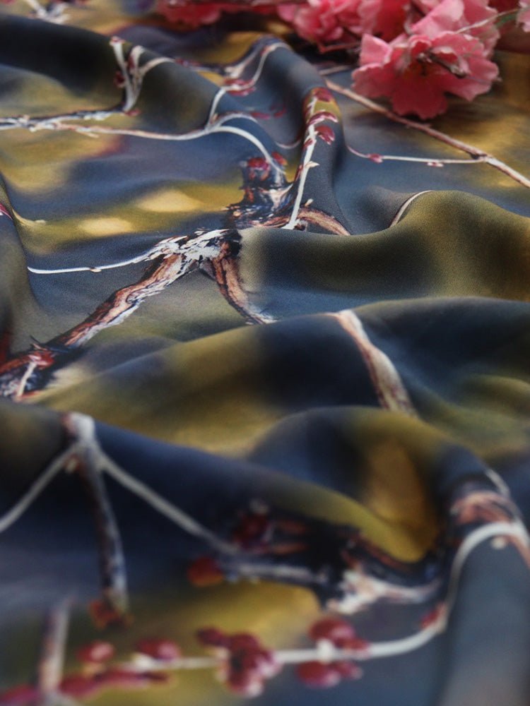 Multicolor Digital Printed Crepe Fabric (1 mtr) - Luxurion World