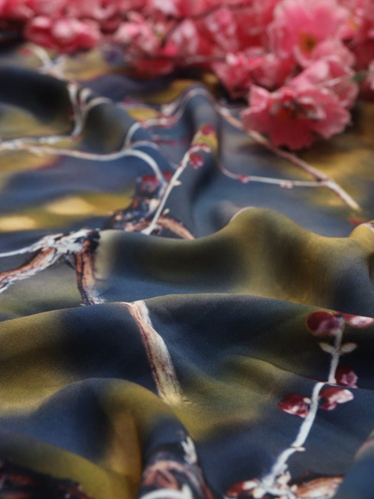 Multicolor Digital Printed Crepe Fabric (1 mtr) - Luxurion World