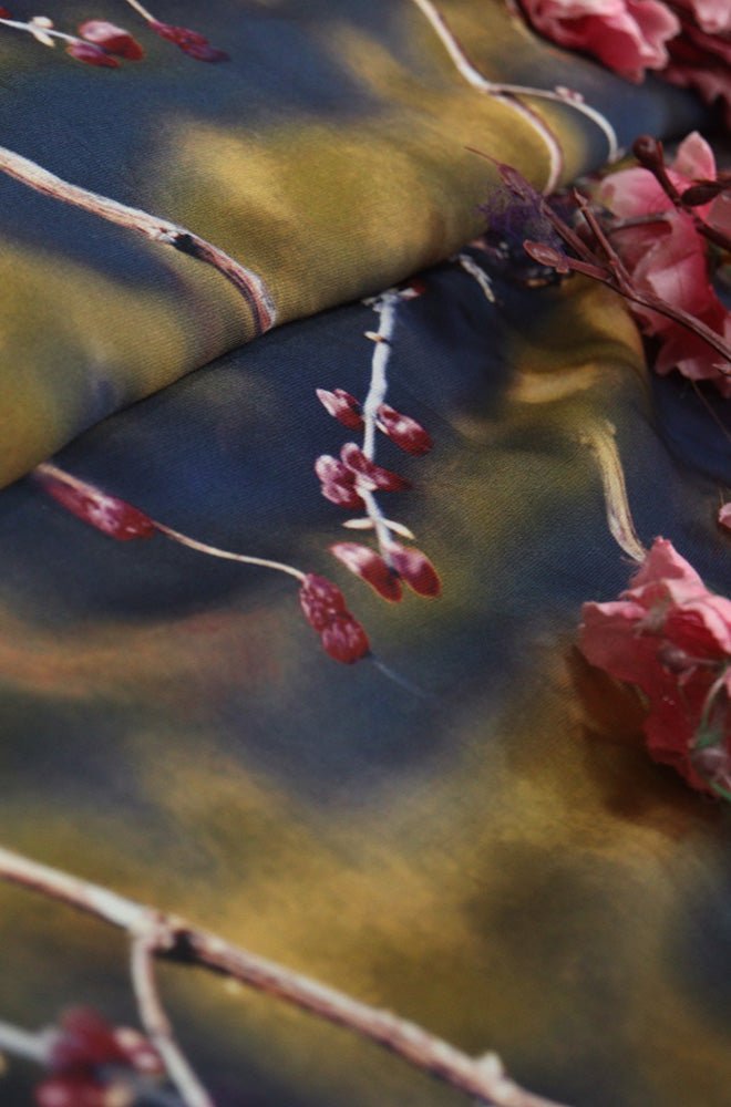 Multicolor Digital Printed Crepe Fabric (1 mtr) - Luxurion World
