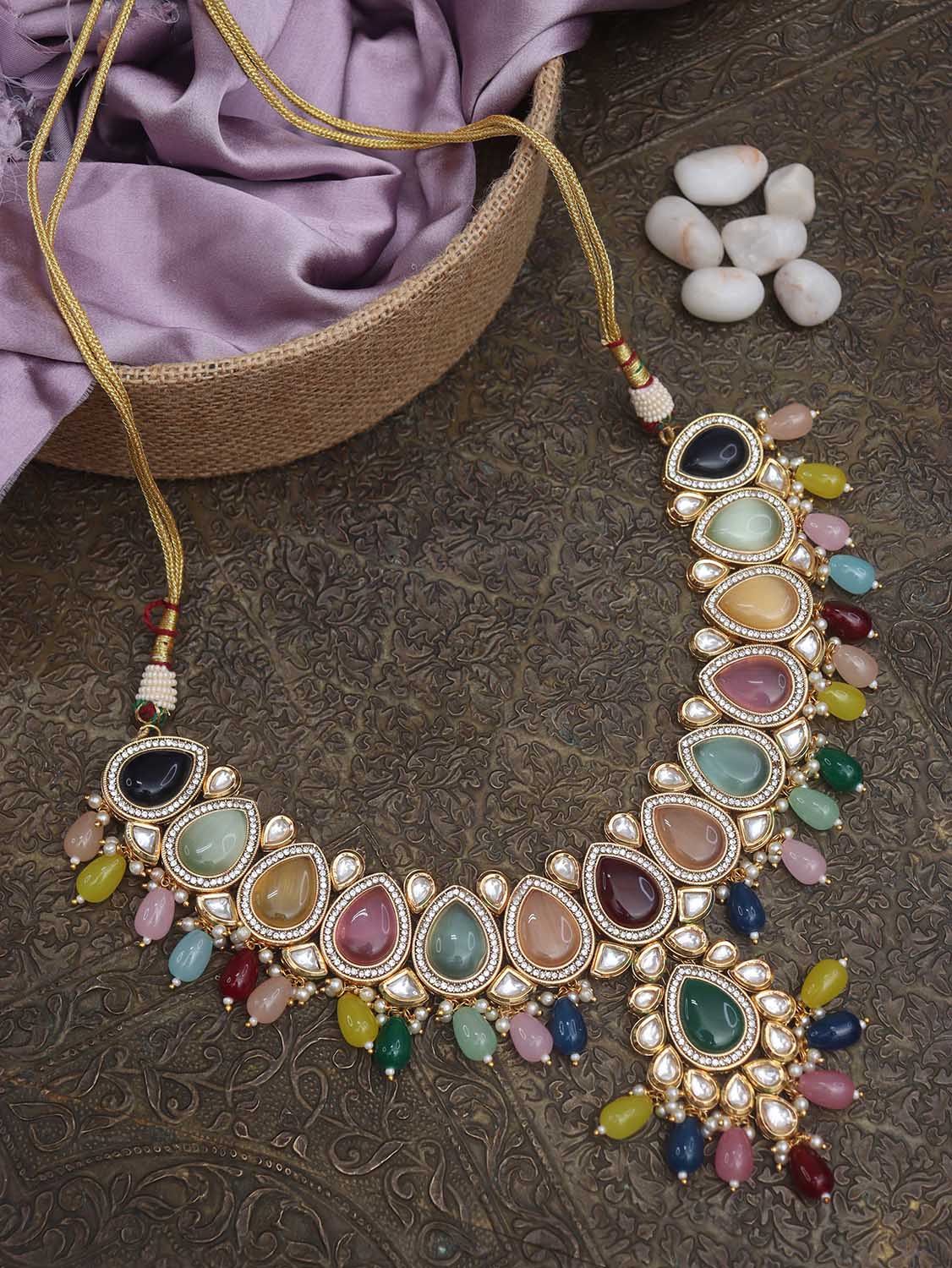 Exquisite Necklace Set - Elevate your Style with Luxurionworld's Exclusive Design - Enhance Your Grace and Delicacy on Any Occasion - Luxurion World