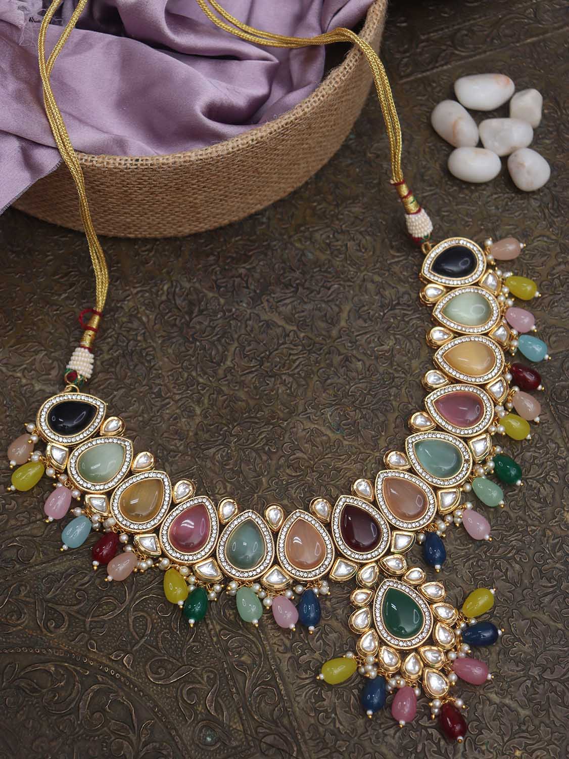 Exquisite Necklace Set - Elevate your Style with Luxurionworld's Exclusive Design - Enhance Your Grace and Delicacy on Any Occasion - Luxurion World