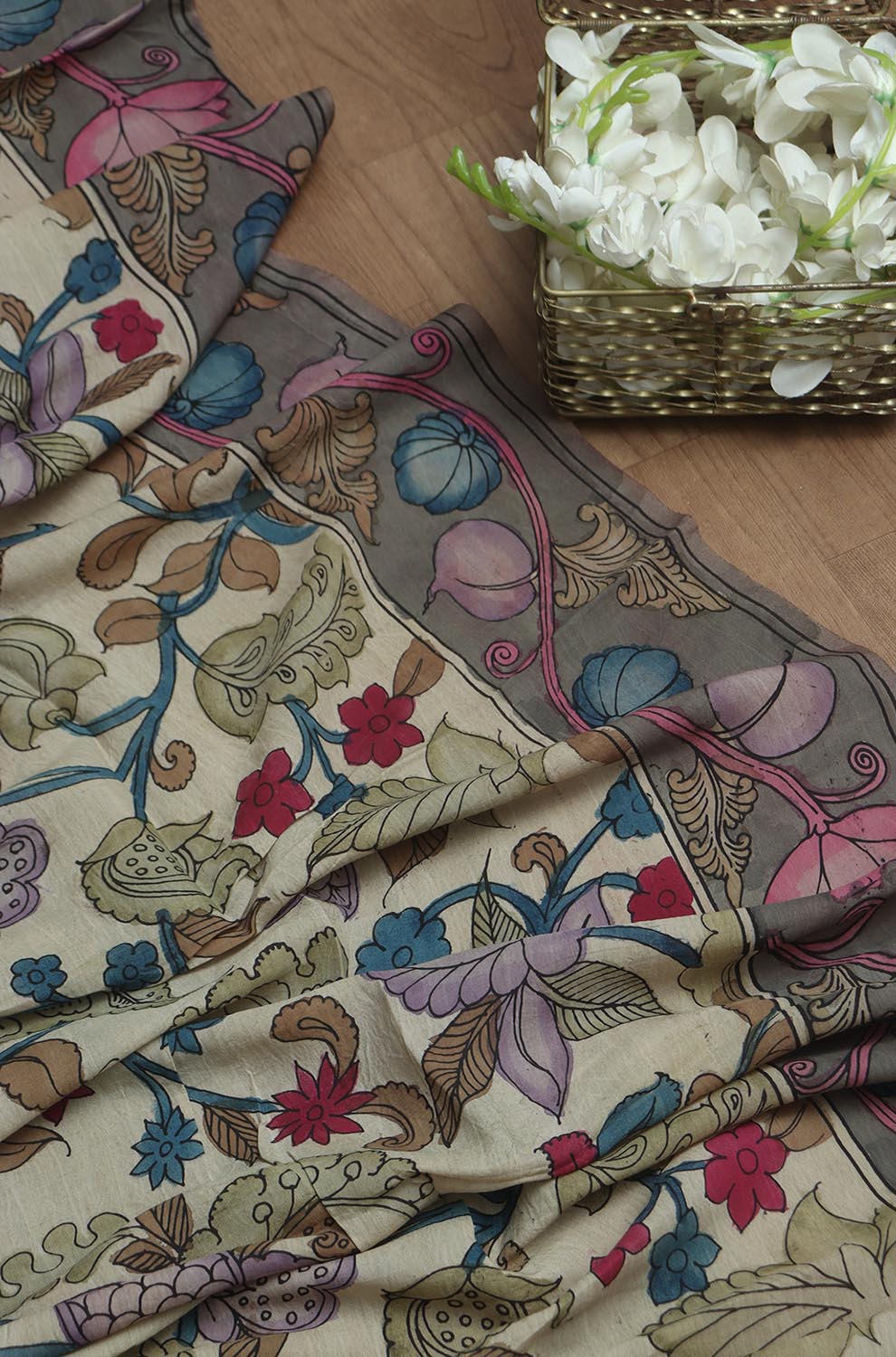 Stylish Multicolor Kalamkari Pure Silk Dupatta for Fashionable Look - Luxurion World