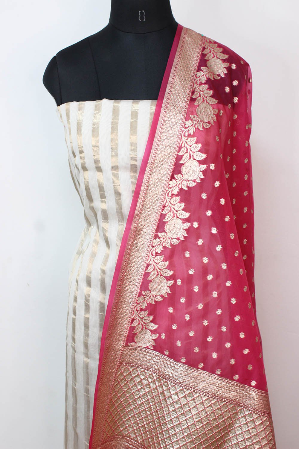 Off White Banarasi Chanderi Silk Suit With Pink Banarasi Organza Dupatta - Luxurion World
