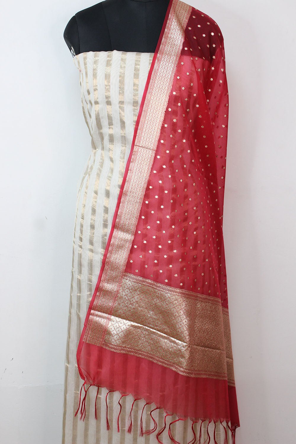 Off White Banarasi Chanderi Silk Suit With Red Banarasi Organza Dupatta - Luxurion World