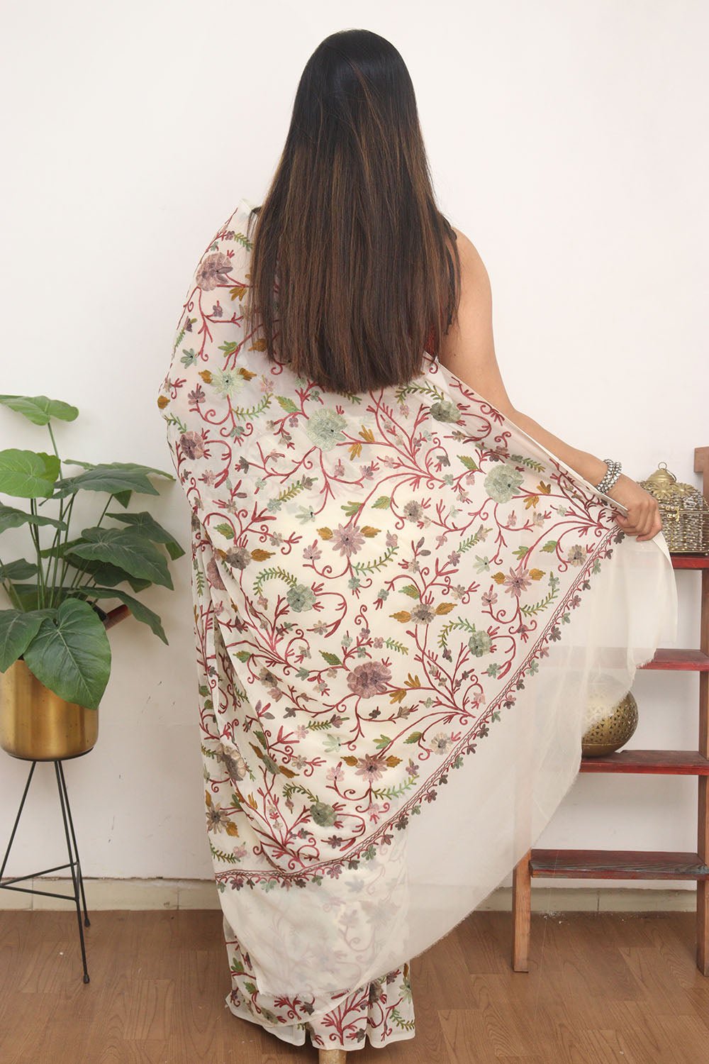 Off White Embroidered Kashmiri Aari Work Georgette Saree - Luxurion World