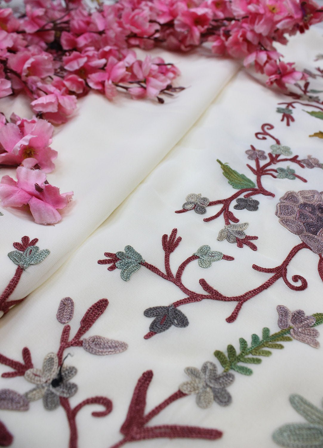 Off White Embroidered Kashmiri Aari Work Georgette Saree - Luxurion World