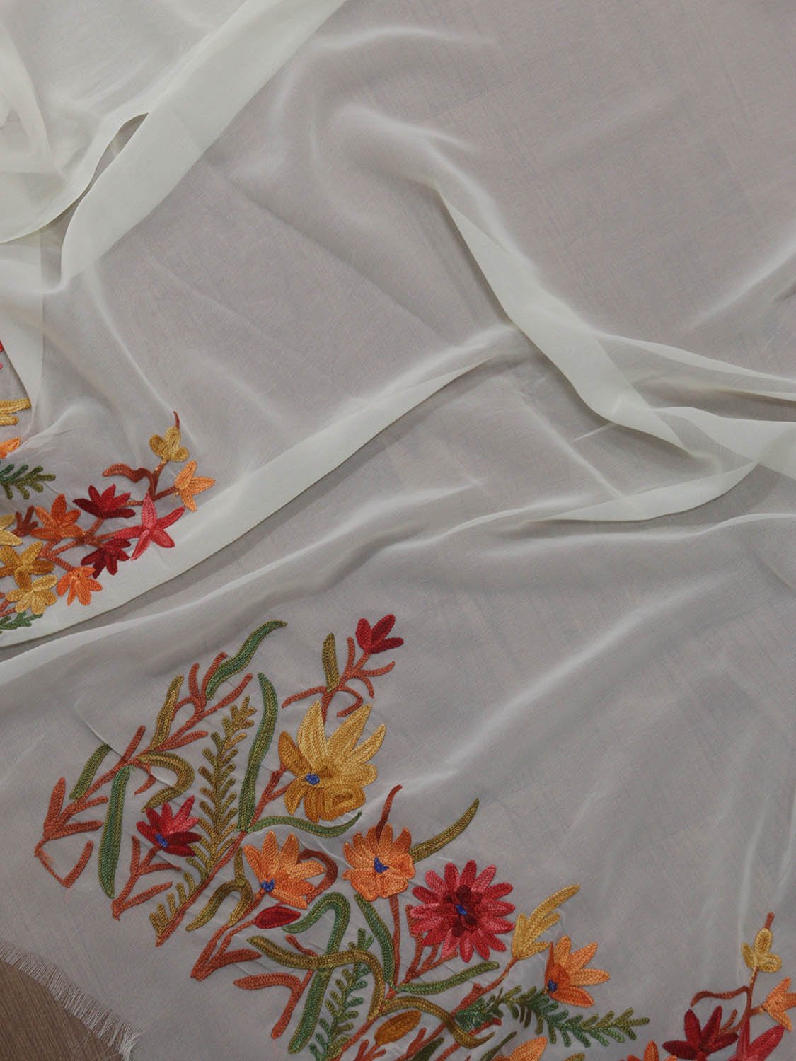 Off White Embroidered Kashmiri Aari Work Georgette Saree - Luxurion World