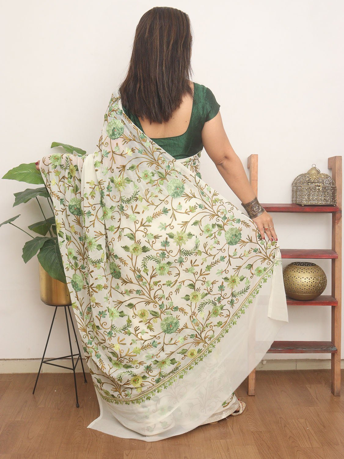 Off White Embroidered Kashmiri Aari Work Georgette Saree - Luxurion World